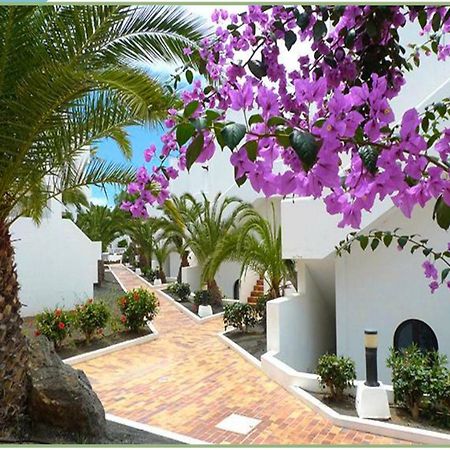 Chromotheraphy Cerca Del Mar Apartment Costa Teguise Bagian luar foto