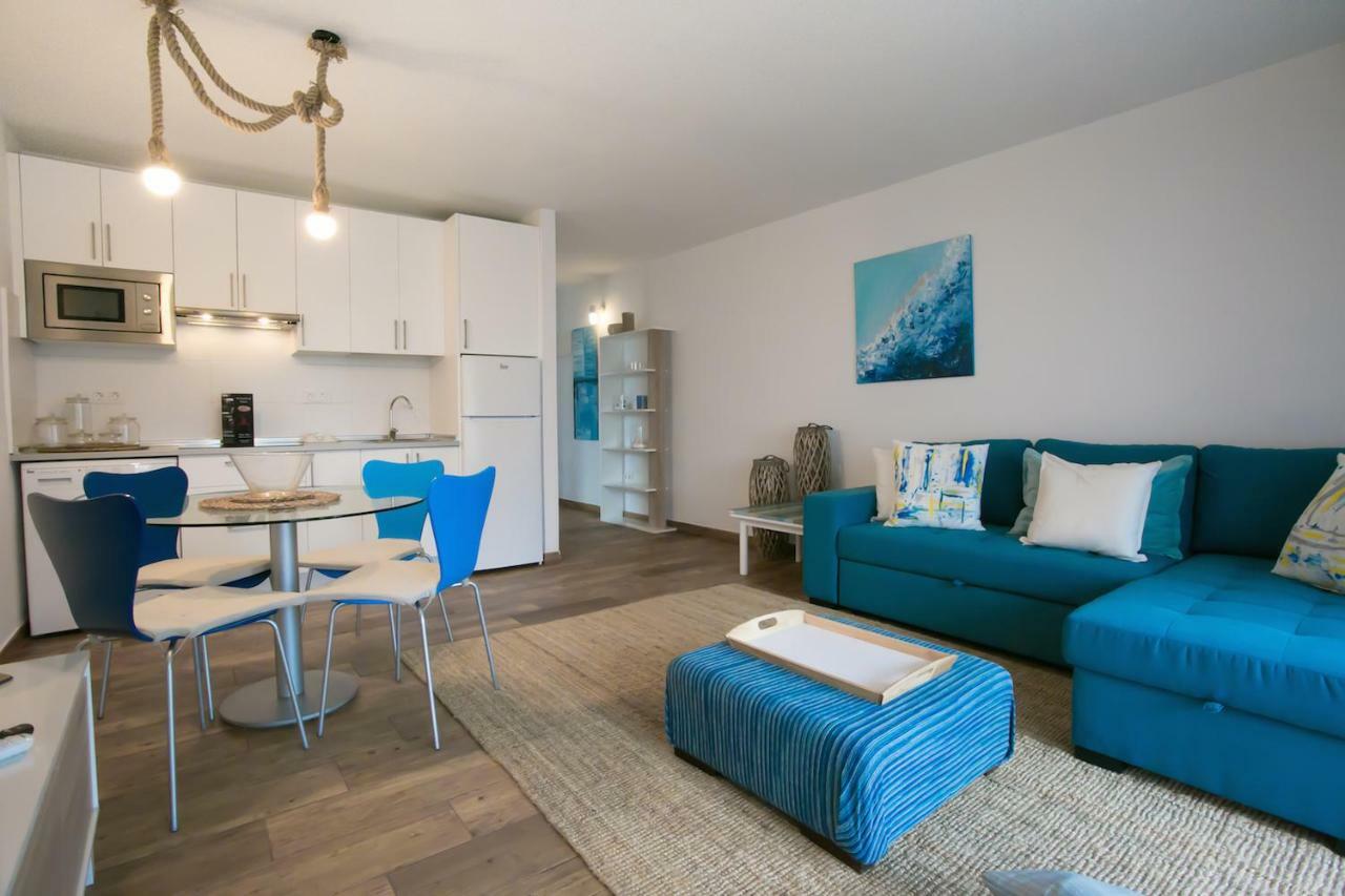 Chromotheraphy Cerca Del Mar Apartment Costa Teguise Bagian luar foto