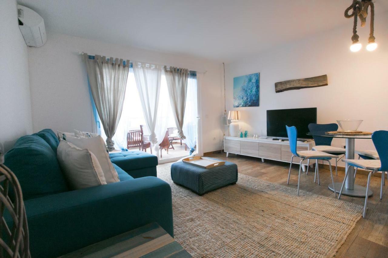 Chromotheraphy Cerca Del Mar Apartment Costa Teguise Bagian luar foto
