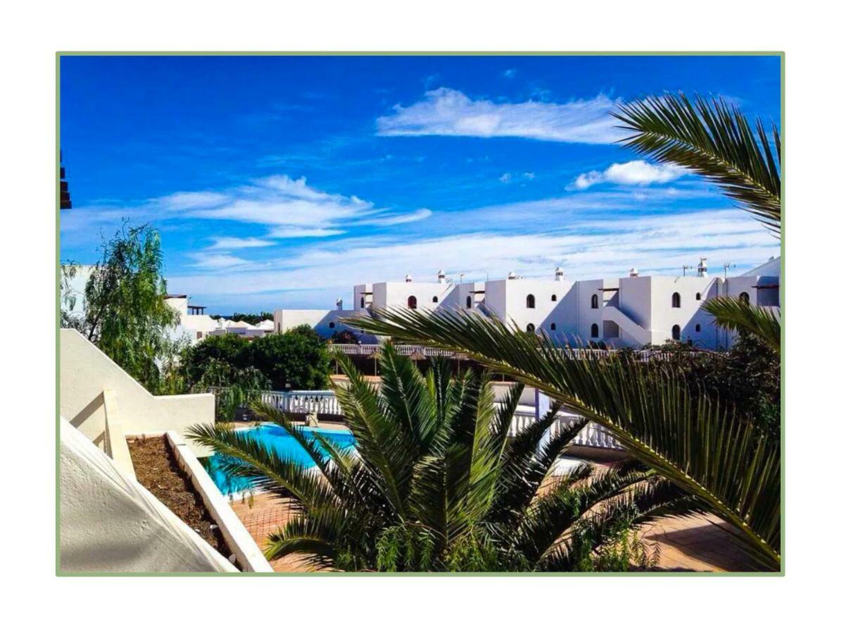Chromotheraphy Cerca Del Mar Apartment Costa Teguise Bagian luar foto