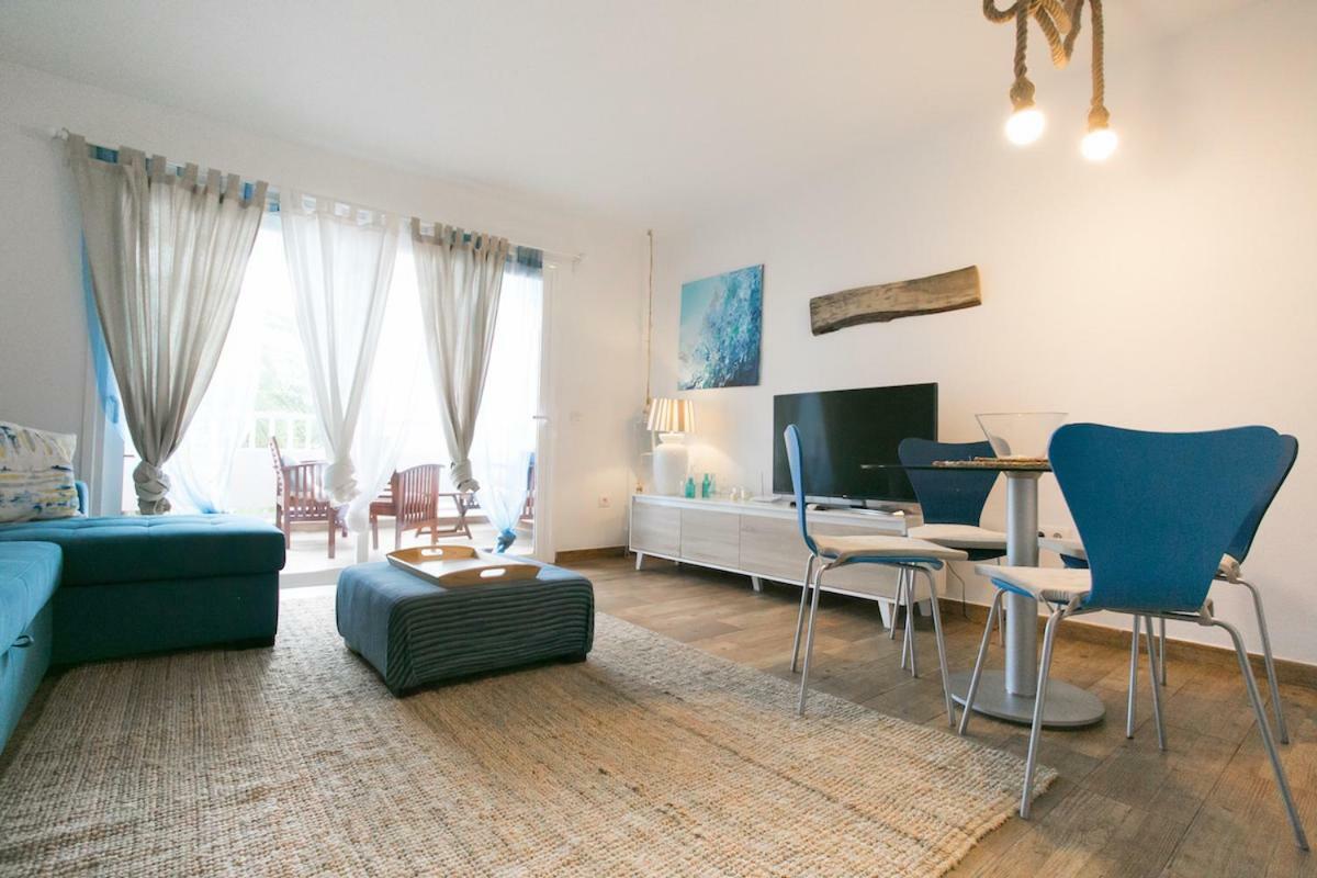 Chromotheraphy Cerca Del Mar Apartment Costa Teguise Bagian luar foto
